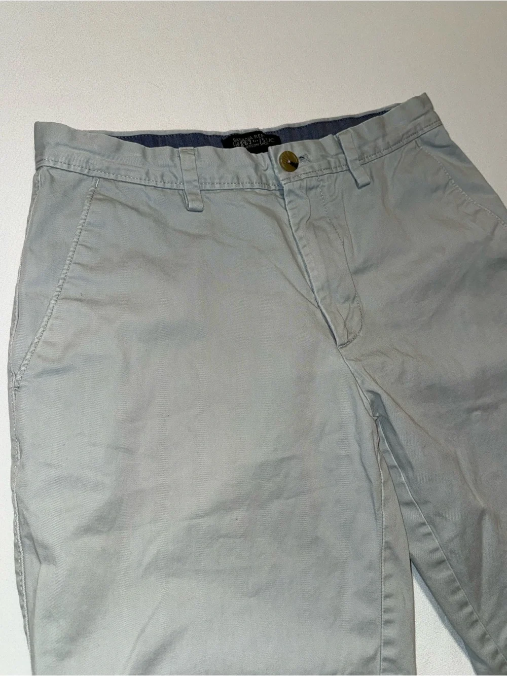 Banana Republic Men’s Emerson Short Light Blue Size 29 Flat Front Chino Shorts
